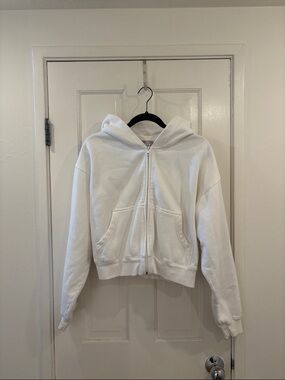 TNA Cozy Fleece Cropped Boyfriend Hoodie in White